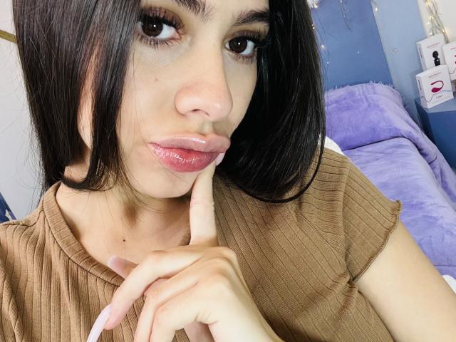 ChanelDeRosee - Live Sex Cam - 23827689