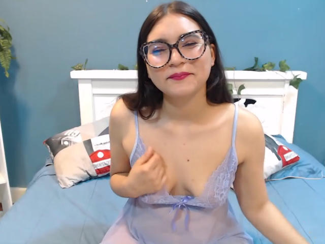 YennyToamson - Live porn &amp; sex cam - 23828465