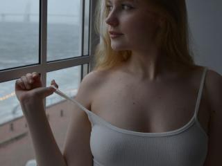 BlushEllie - Sexe cam en vivo - 23832101