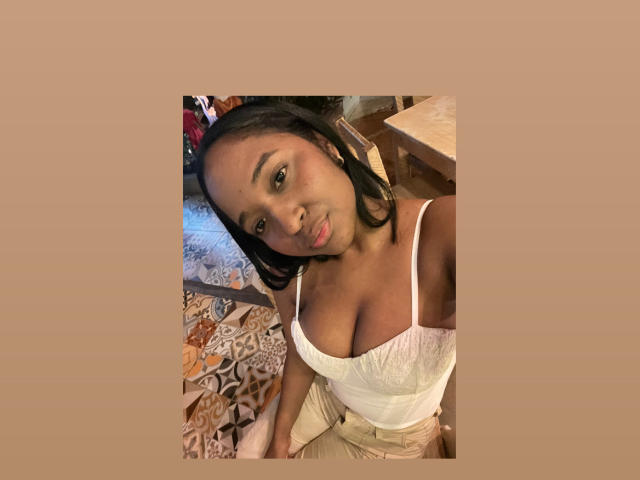 MelanyScoth - Live Sex Cam - 23835861