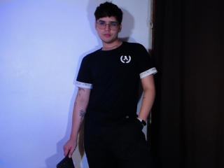 EddTerence - Live porn &amp; sex cam - 23839585