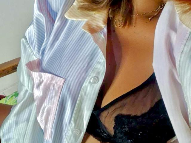 SauceRouge - Live porn &amp; sex cam - 23843305