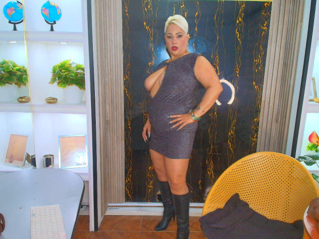 GianellaCox - Live Sex Cam - 23846133