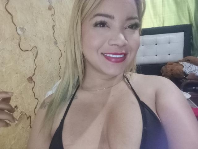 TatianaRuss - Camera khiêu dâm &amp; quyến rũ trực tiếp - 23846325