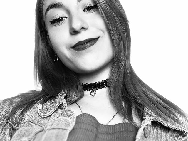 AmyStreetwise69 - Live sex cam - 23846437