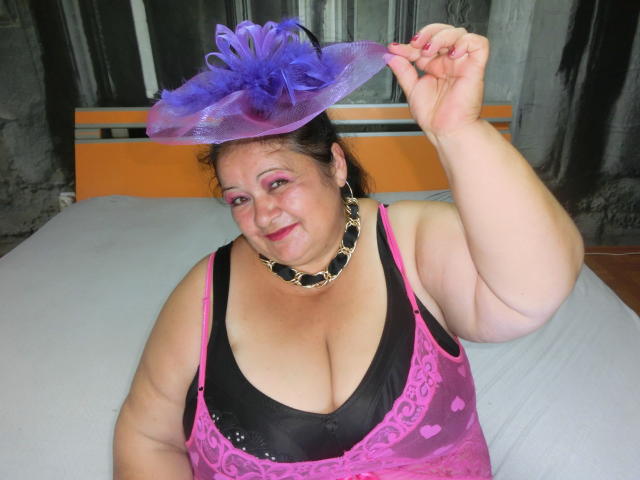 FloryMarlow - online chat xXx with a being from Europe MILF 