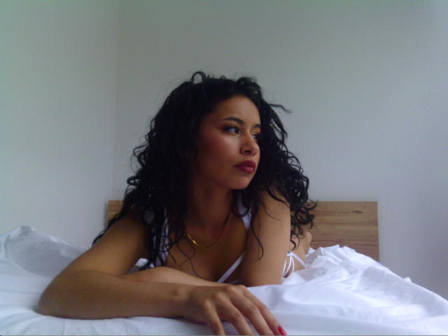 HeilyPeterson - Porno na żywo i seks kamera - 23848957