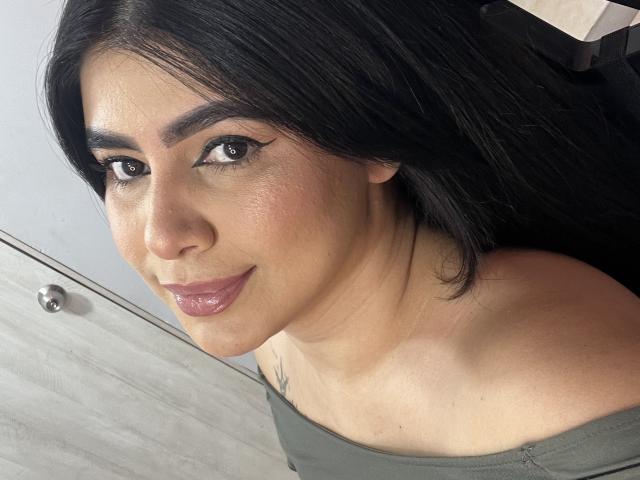 StefaniaFernanda - Live Sex Cam - 23850417