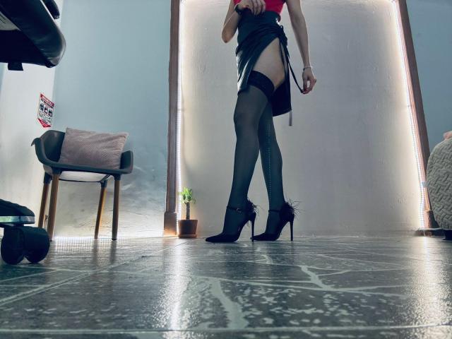 AdharaCooper - Live porn &amp; sex cam - 23852917