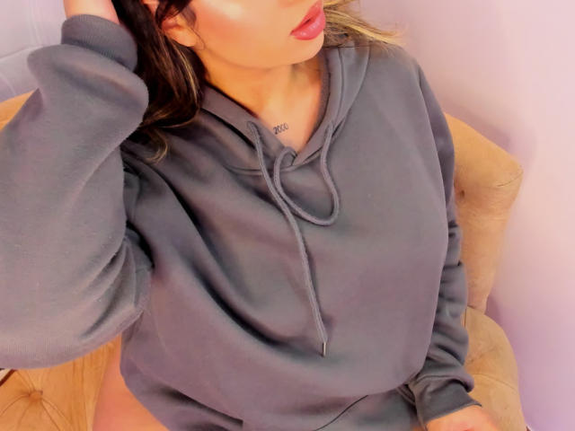 MelissaLust - Live sexe cam - 23854625