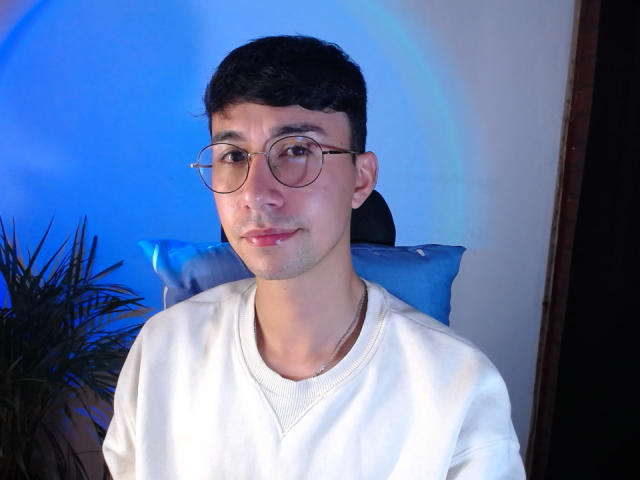 OliverHot69 - Sexe cam en vivo - 23860769