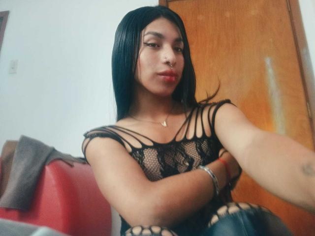 KatieBeckers - Live porn &amp; sex cam - 23860953