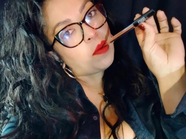 KarenCurlyHair - Live porno og sexkamera - 23861789