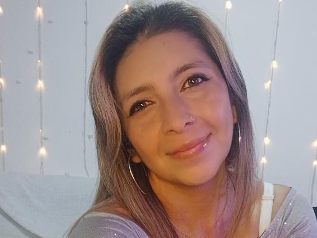 MichelleDumont - Live sex cam - 23868285