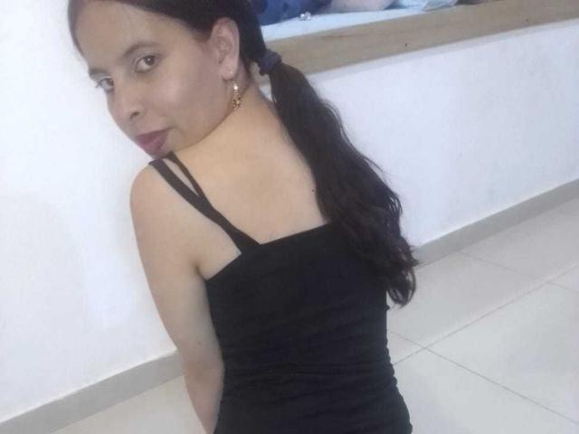 JuliaWaine - Live porn &amp; sex cam - 23868909