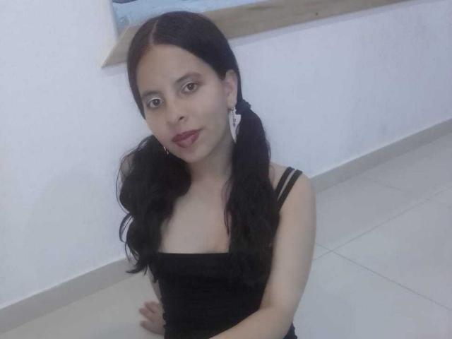 JuliaWaine - Porno na żywo i seks kamera - 23868941