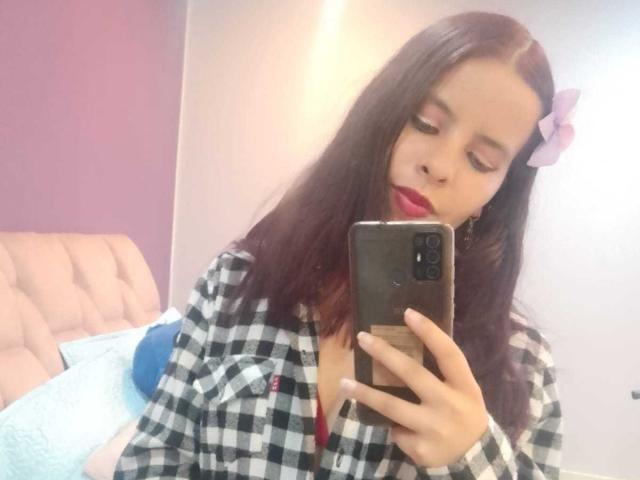 JuliaWaine - Élő pornó és szexkamera - 23868973