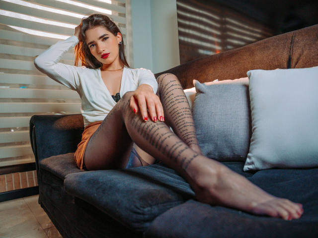 LennaEverly - Live porn &amp; sex cam - 23869485