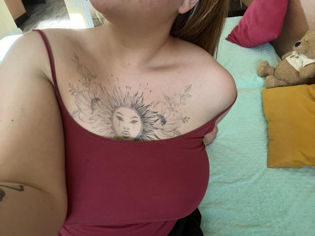 DiLaria - Live sex cam - 23870069