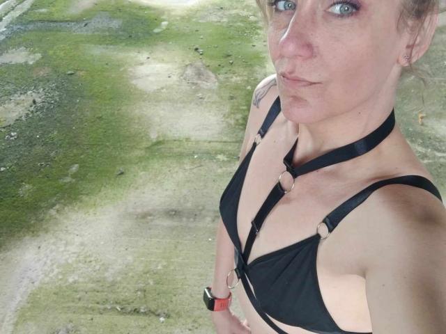 MissEvaSensuelle - Live porn &amp; sex cam - 23875409