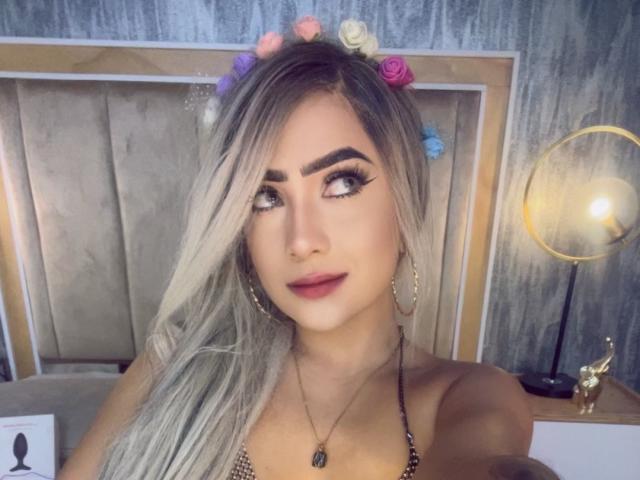 VictoriaGray - Live sex cam - 23882425