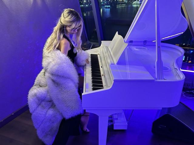 LarryJam - Live porn &amp; sex cam - 23883209