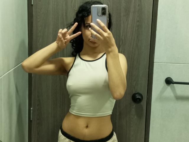 HeilyPeterson - Live sex cam - 23896329