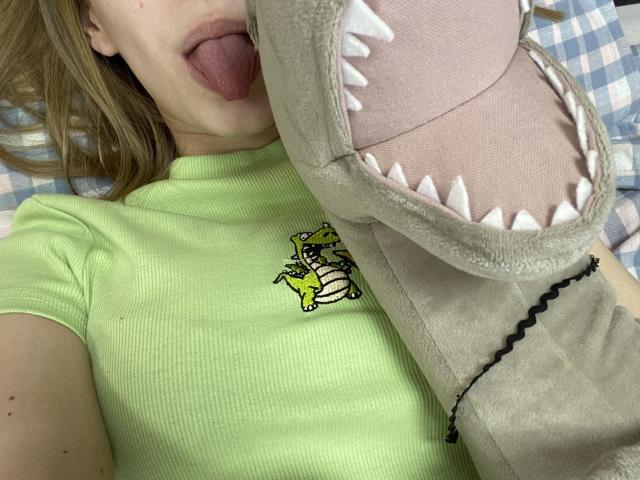 HotCaramells - Live porn &amp; sex cam - 23900729