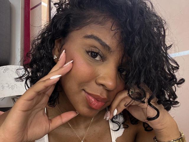 LisaMendez - Live porn &amp; sex cam - 23907821