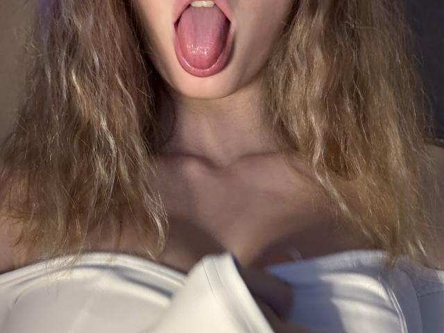 SelinaRose - Live Sex Cam - 23912461