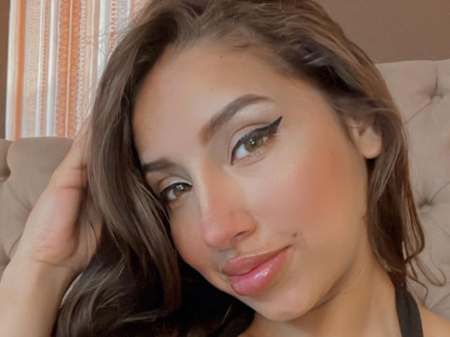 PaulettSmith - Live Sex Cam - 23914249