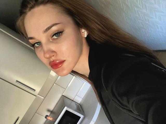 CarlaWhite - Live porn &amp; sex cam - 23914781