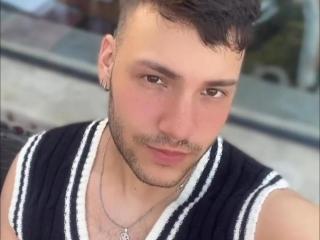 HenryEdward - Live porn &amp; sex cam - 23917553