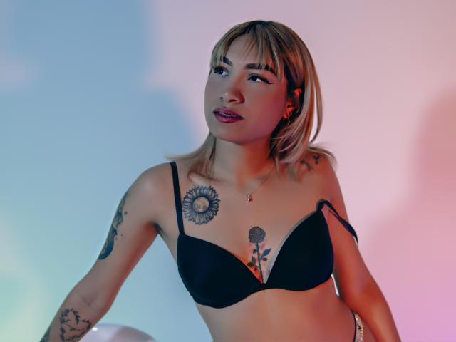 AmberPrado - Live porn &amp; sex cam - 23924973