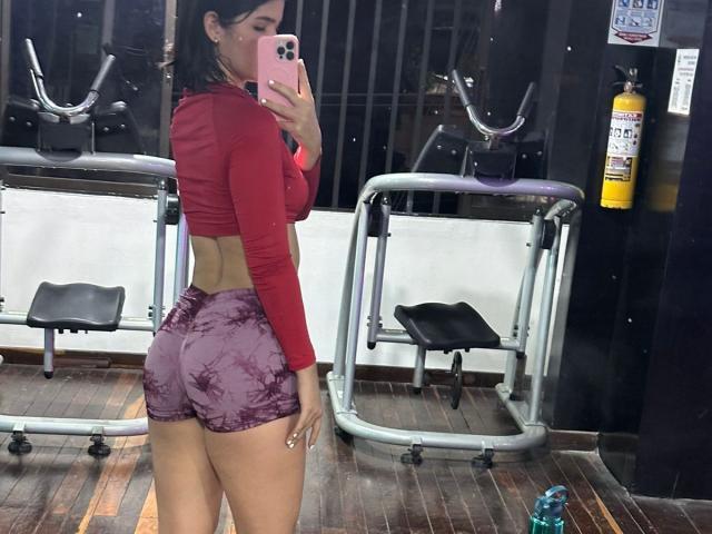 ScarlletZhen - Live sex cam - 23928049