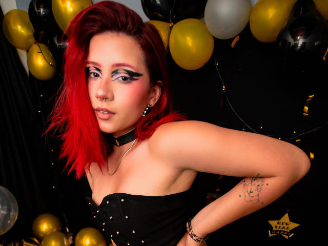 ConnieBrooks - Élő pornó és szexkamera - 23928377