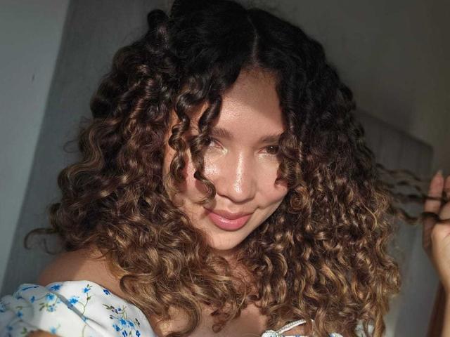 KendallPiierce69 - Live Sex Cam - 23928685