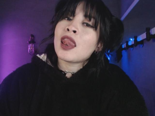 IsisDiosa - Sexe cam en vivo - 23928781