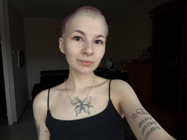 LunettaFire - Live porn &amp; sex cam - 23932321