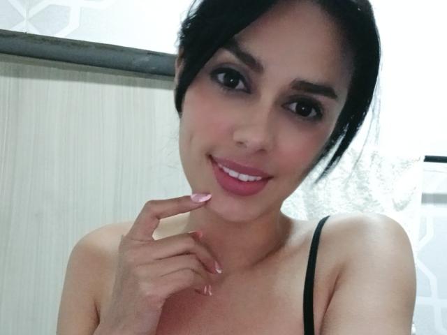 AnaisHilton - Live porn &amp; sex cam - 23937925