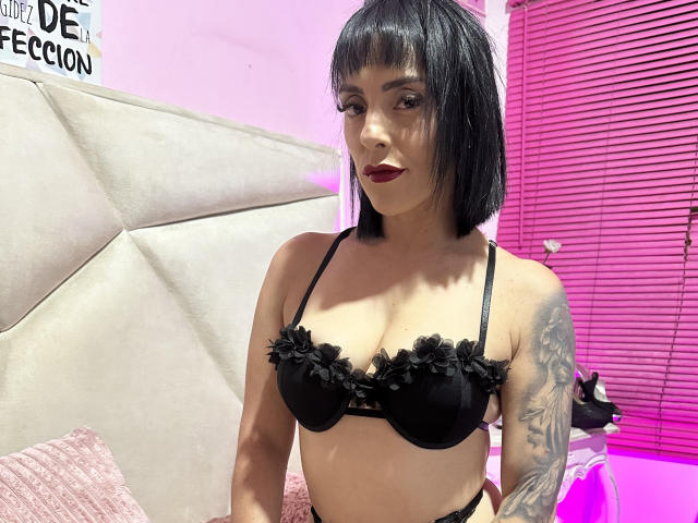 HallyHott - Live porn &amp; sex cam - 23940253