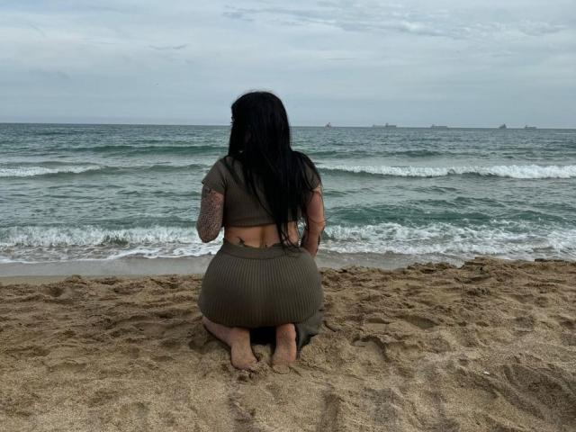 EimyHarrison - Live porn &amp; sex cam - 23940949