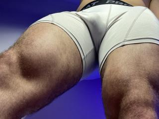 SamStrong - Live porn &amp; sex cam - 23943977