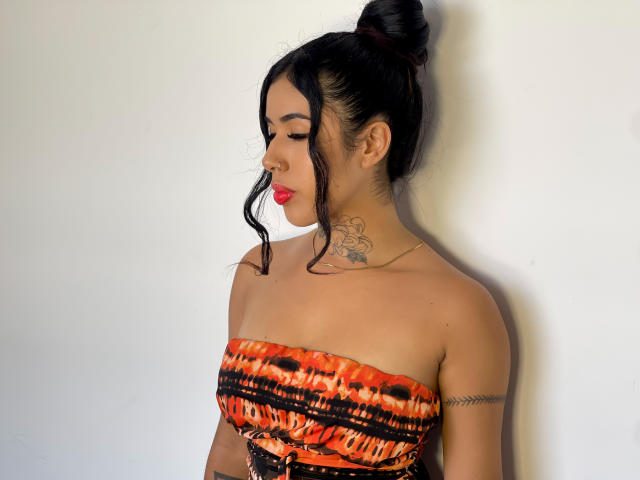 Chanelly - Live sex cam - 23945521