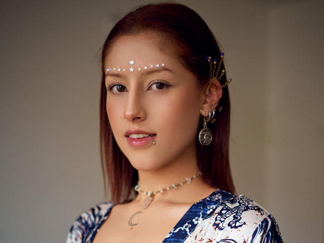 LuccyMoon - сексуальная веб-камера в реальном времени - 23946665