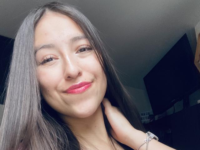 KatiaRogers - ライブポルノ&amp;セックスカム - 23948137