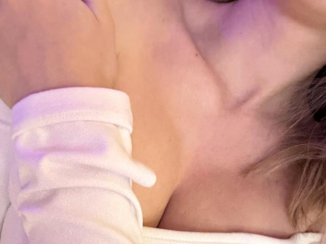 SelinaRose - Live porn &amp; sex cam - 23948433
