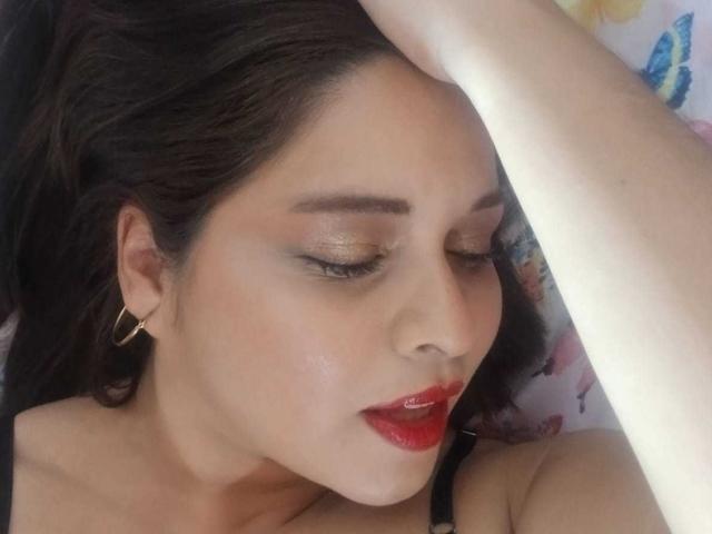 IdyllaJhones - Live porn &amp; sex cam - 23948697