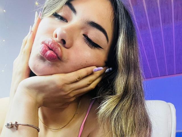 NathalySky - Live porn &amp; sex cam - 23957125