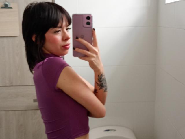 NatashaHottson - פורנו בשידור חי ומצלמת סקס - 23958577